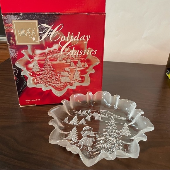 Mikasa Holiday Classics 9.5 serving dish - Picture 4 of 5